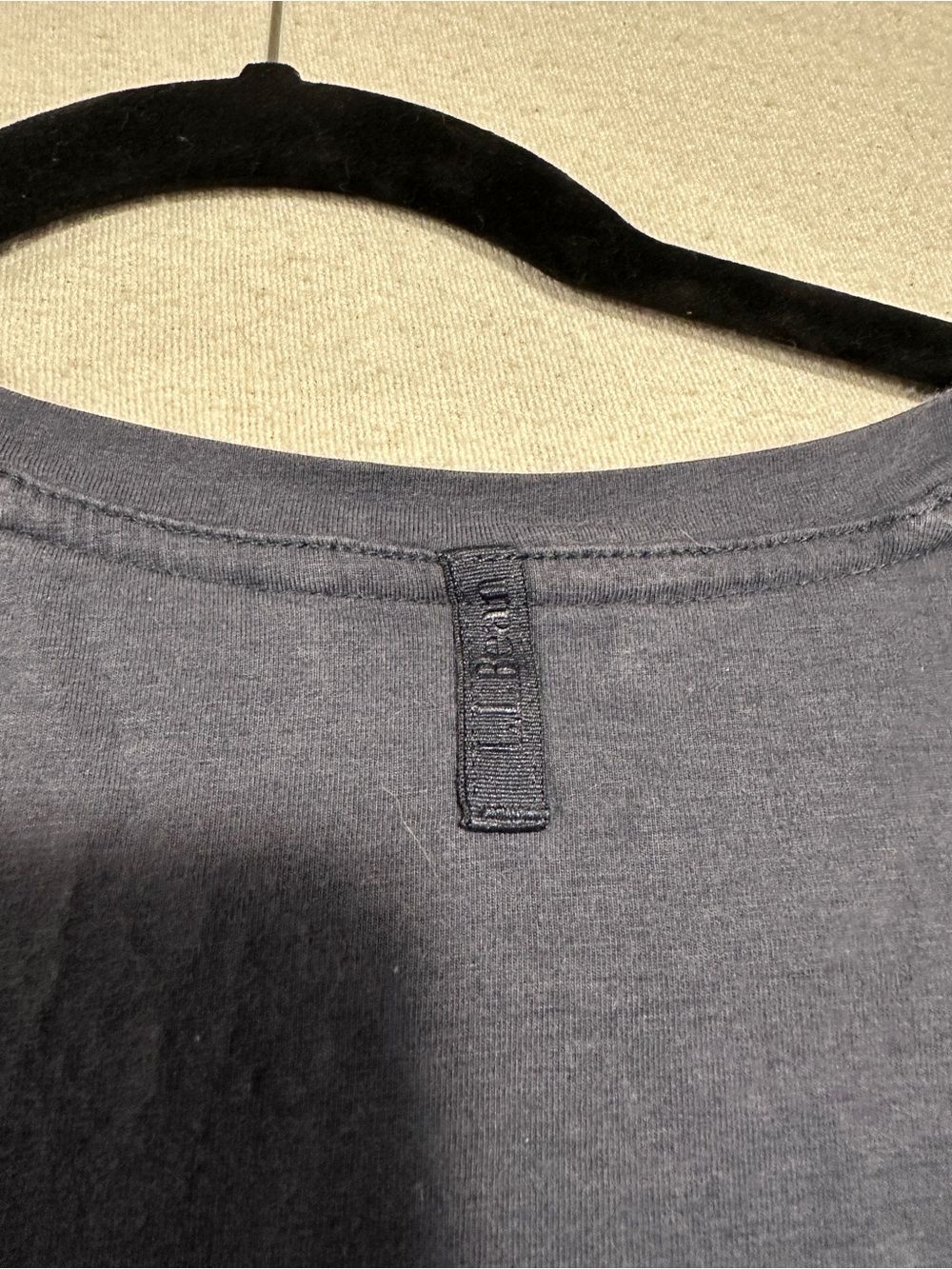 L.L. Bean Women’s Navy V‑Neck Sleeveless Tank - Picture 10 of 11